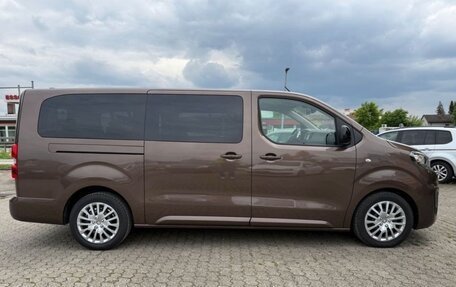 Peugeot Traveller I, 2022 год, 3 950 000 рублей, 3 фотография