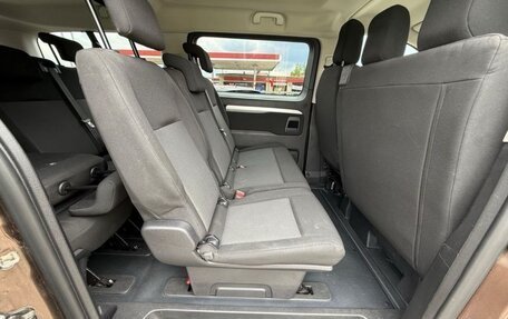 Peugeot Traveller I, 2022 год, 3 950 000 рублей, 18 фотография