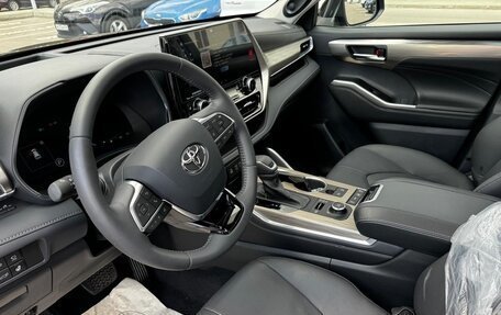 Toyota Highlander, 2024 год, 4 900 000 рублей, 9 фотография
