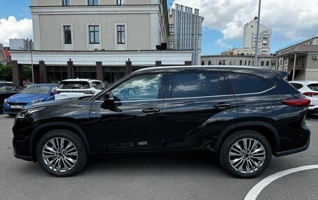 Toyota Highlander, 2024 год, 4 900 000 рублей, 3 фотография