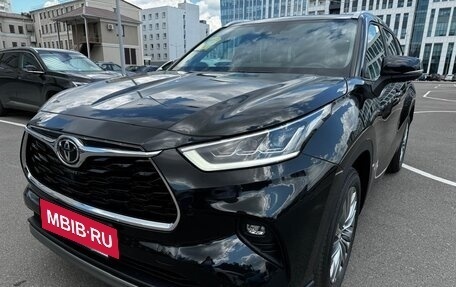 Toyota Highlander, 2024 год, 4 900 000 рублей, 2 фотография