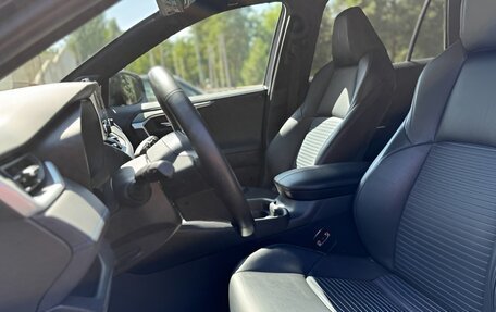 Toyota RAV4, 2022 год, 2 900 000 рублей, 8 фотография