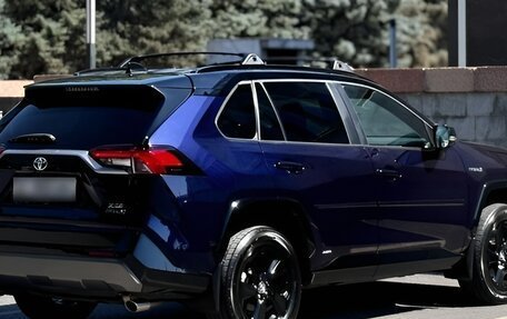 Toyota RAV4, 2022 год, 2 900 000 рублей, 4 фотография