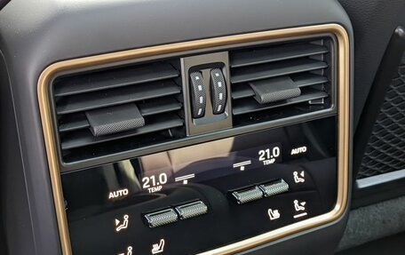 Porsche Cayenne III, 2025 год, 25 320 000 рублей, 24 фотография