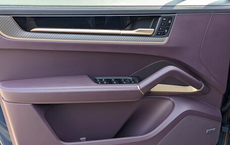 Porsche Cayenne III, 2025 год, 25 320 000 рублей, 20 фотография