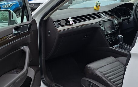 Volkswagen Passat B8 рестайлинг, 2015 год, 1 650 000 рублей, 12 фотография