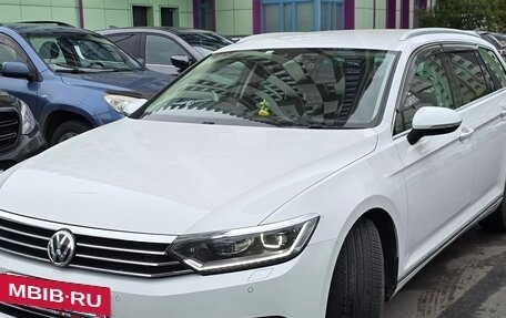 Volkswagen Passat B8 рестайлинг, 2015 год, 1 650 000 рублей, 9 фотография