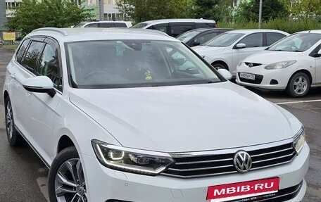 Volkswagen Passat B8 рестайлинг, 2015 год, 1 650 000 рублей, 3 фотография