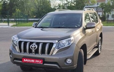 Toyota Land Cruiser Prado 150 рестайлинг 2, 2014 год, 3 290 000 рублей, 1 фотография