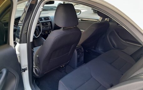 Volkswagen Jetta VI, 2018 год, 1 550 000 рублей, 7 фотография