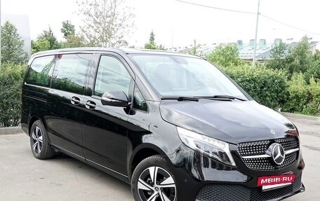 Mercedes-Benz V-Класс, 2022 год, 6 850 000 рублей, 4 фотография