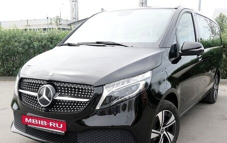 Mercedes-Benz V-Класс, 2022 год, 6 850 000 рублей, 8 фотография
