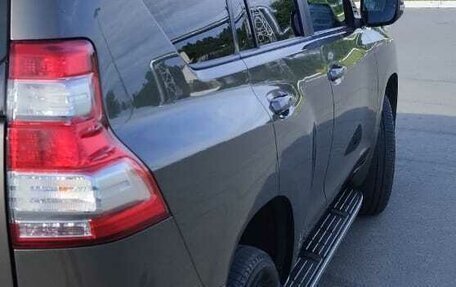 Toyota Land Cruiser Prado 150 рестайлинг 2, 2014 год, 3 290 000 рублей, 18 фотография