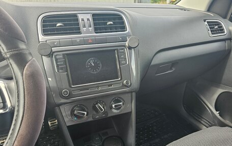 Volkswagen Polo VI (EU Market), 2018 год, 1 200 000 рублей, 9 фотография