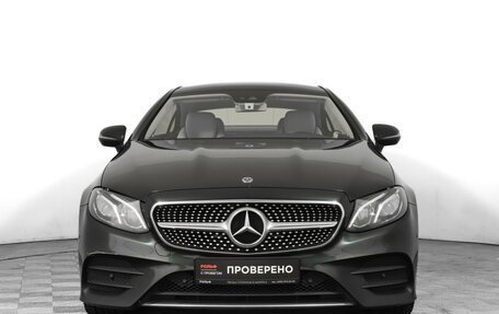 Mercedes-Benz E-Класс, 2019 год, 4 049 000 рублей, 2 фотография