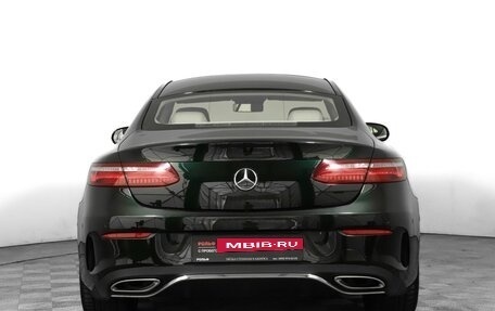 Mercedes-Benz E-Класс, 2019 год, 4 049 000 рублей, 6 фотография