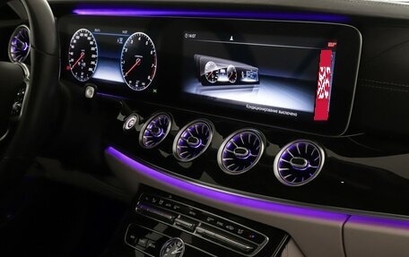 Mercedes-Benz E-Класс, 2019 год, 4 049 000 рублей, 20 фотография