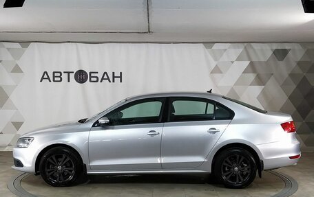 Volkswagen Jetta VI, 2013 год, 999 000 рублей, 4 фотография