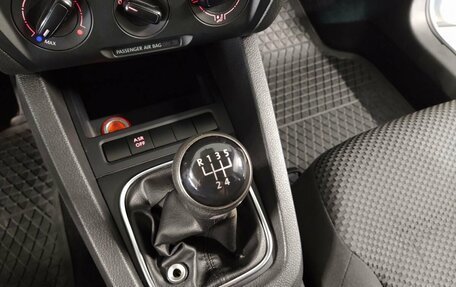 Volkswagen Jetta VI, 2013 год, 999 000 рублей, 16 фотография