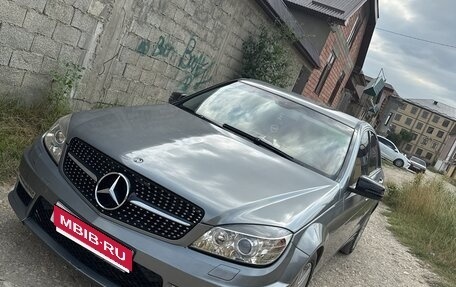 Mercedes-Benz C-Класс, 2007 год, 1 150 000 рублей, 1 фотография