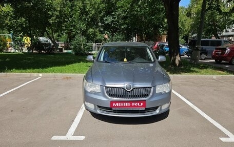 Skoda Superb III рестайлинг, 2011 год, 950 000 рублей, 1 фотография