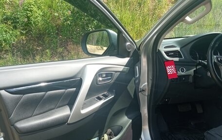 Mitsubishi Pajero Sport III рестайлинг, 2020 год, 3 250 000 рублей, 3 фотография
