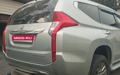 Mitsubishi Pajero Sport III рестайлинг, 2020 год, 3 250 000 рублей, 8 фотография