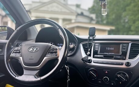 Hyundai Solaris II рестайлинг, 2019 год, 1 250 000 рублей, 11 фотография