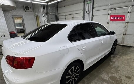 Volkswagen Jetta VI, 2011 год, 600 000 рублей, 4 фотография