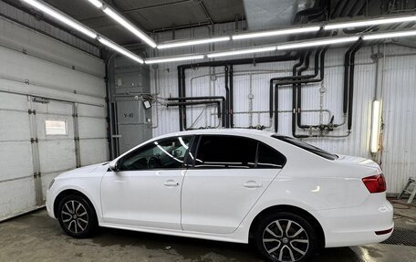 Volkswagen Jetta VI, 2011 год, 600 000 рублей, 11 фотография
