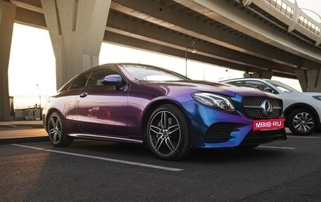 Mercedes-Benz E-Класс, 2019 год, 5 800 000 рублей, 10 фотография
