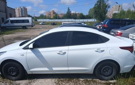 Hyundai Solaris II рестайлинг, 2019 год, 972 000 рублей, 2 фотография