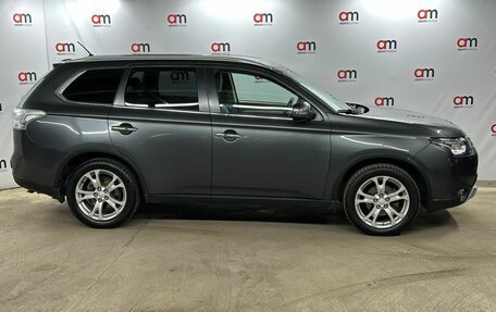 Mitsubishi Outlander III рестайлинг 3, 2014 год, 1 399 000 рублей, 8 фотография