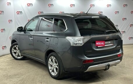 Mitsubishi Outlander III рестайлинг 3, 2014 год, 1 399 000 рублей, 6 фотография