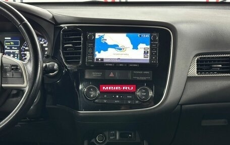 Mitsubishi Outlander III рестайлинг 3, 2014 год, 1 399 000 рублей, 16 фотография