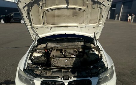 BMW 3 серия, 2011 год, 1 300 000 рублей, 24 фотография