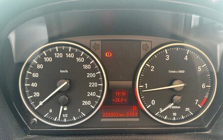 BMW 3 серия, 2011 год, 1 300 000 рублей, 35 фотография