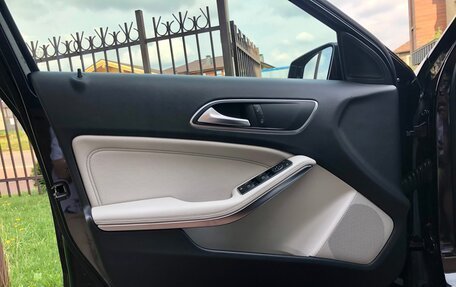 Mercedes-Benz A-Класс, 2015 год, 1 660 000 рублей, 14 фотография