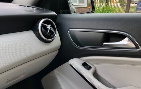 Mercedes-Benz A-Класс, 2015 год, 1 660 000 рублей, 19 фотография