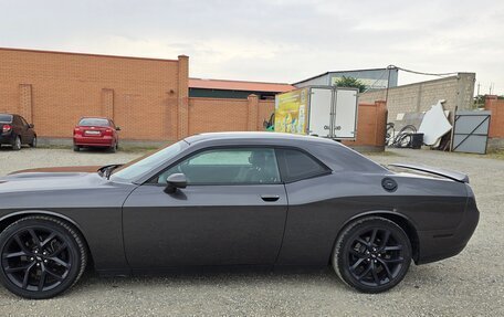 Dodge Challenger III рестайлинг 2, 2019 год, 3 700 000 рублей, 4 фотография