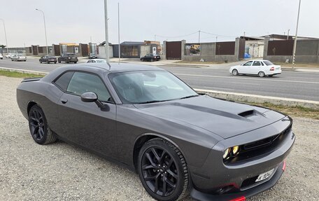 Dodge Challenger III рестайлинг 2, 2019 год, 3 700 000 рублей, 16 фотография