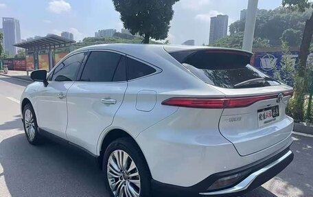 Toyota Harrier, 2022 год, 3 100 000 рублей, 6 фотография