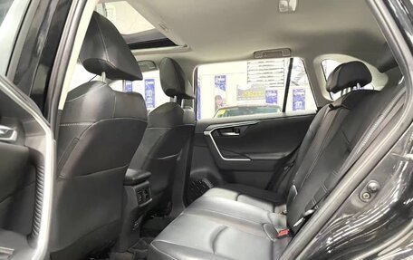 Toyota RAV4, 2021 год, 2 550 000 рублей, 11 фотография