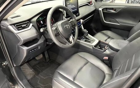 Toyota RAV4, 2021 год, 2 550 000 рублей, 7 фотография