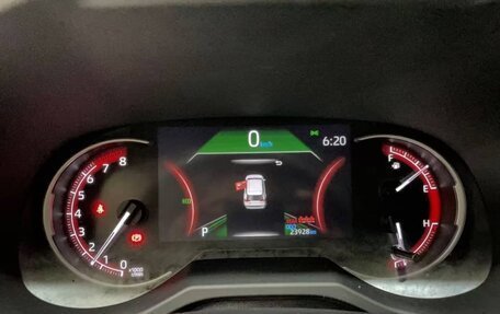 Toyota RAV4, 2021 год, 2 550 000 рублей, 18 фотография