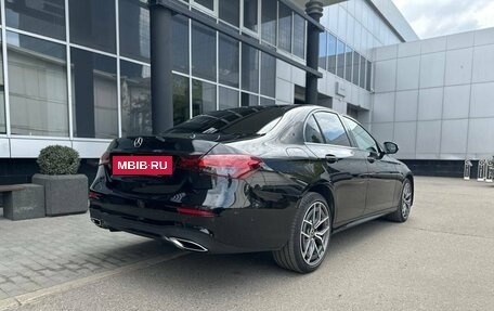 Mercedes-Benz E-Класс, 2021 год, 4 750 000 рублей, 3 фотография