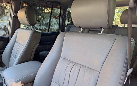 Toyota Land Cruiser 100 рестайлинг 2, 2007 год, 4 000 000 рублей, 9 фотография