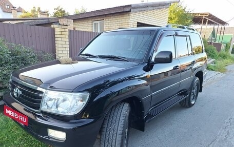 Toyota Land Cruiser 100 рестайлинг 2, 2007 год, 4 000 000 рублей, 16 фотография