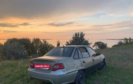Daewoo Nexia I рестайлинг, 2010 год, 100 000 рублей, 5 фотография