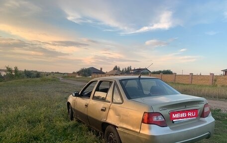 Daewoo Nexia I рестайлинг, 2010 год, 100 000 рублей, 13 фотография